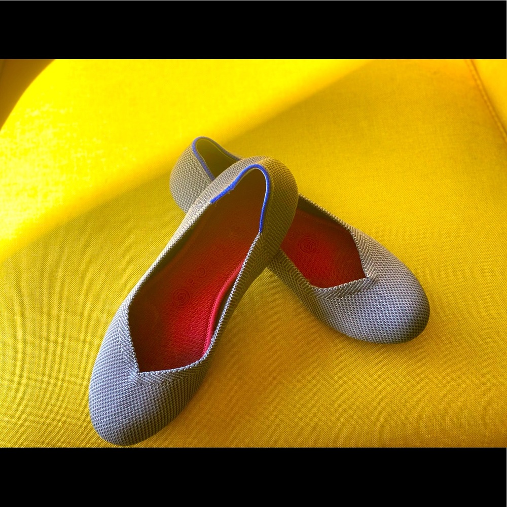 Charcoal Rothy’s “The Flat”